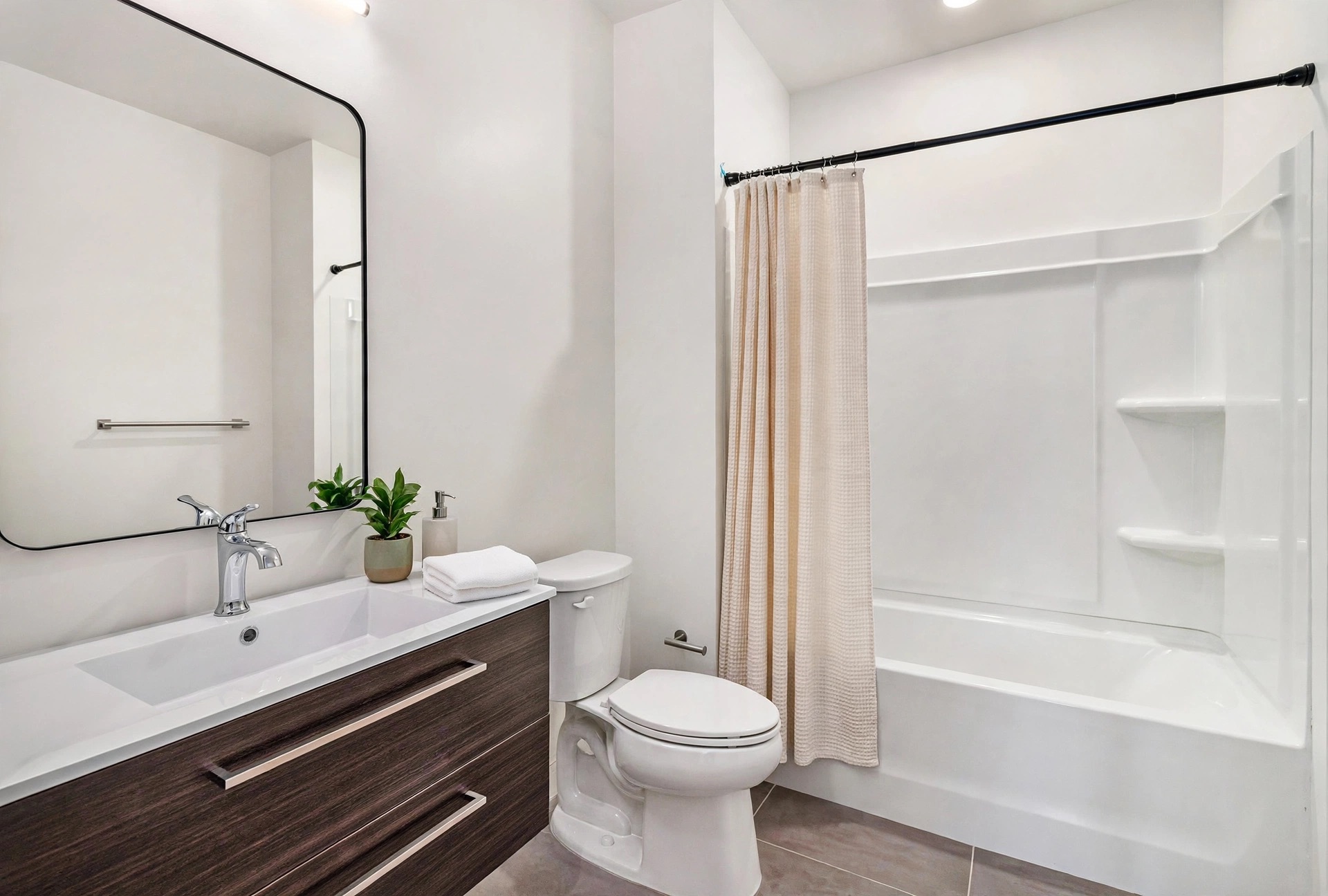 Madison Bathroom 1